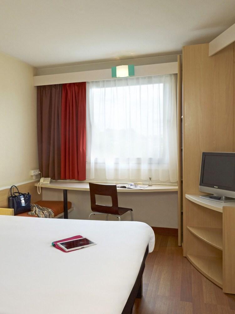 Ibis Katowice - Zabrze Ξενοδοχείο Εξωτερικό φωτογραφία