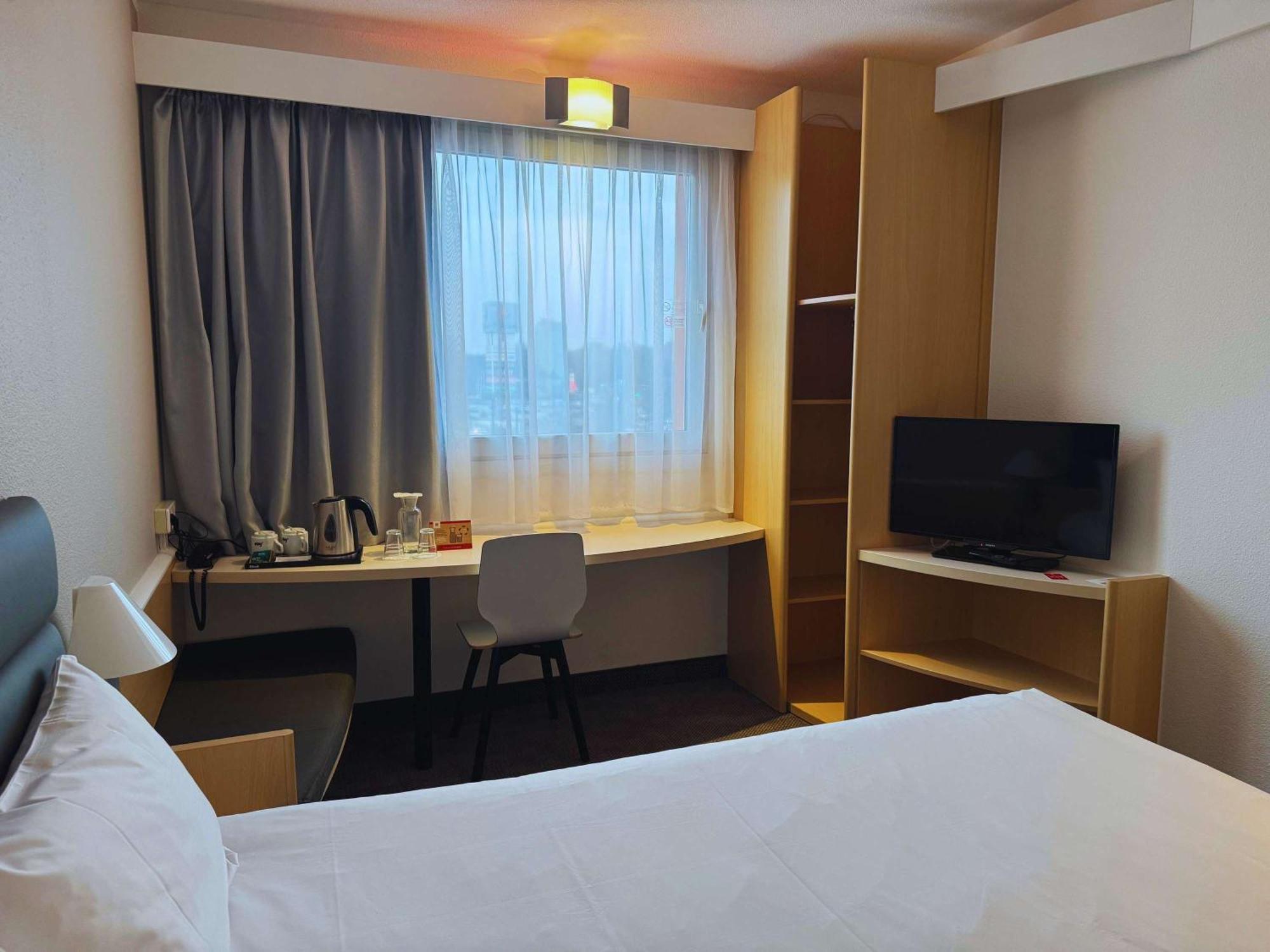 Ibis Katowice - Zabrze Ξενοδοχείο Εξωτερικό φωτογραφία